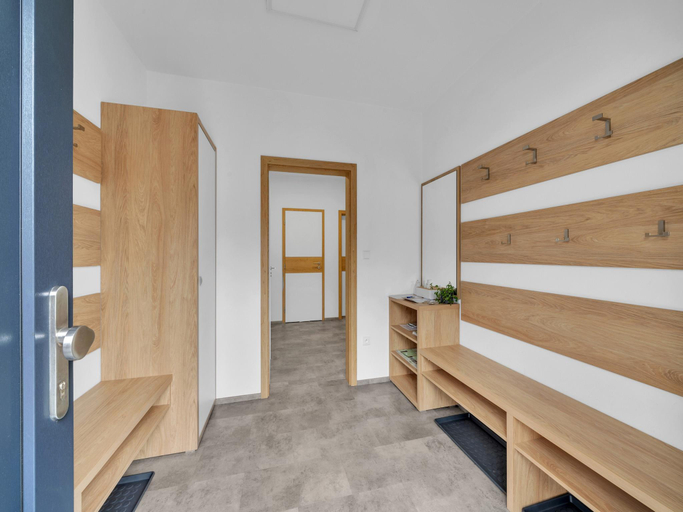 2, Villa in Krkonose with Sauna and Forest Views, Trutnov
