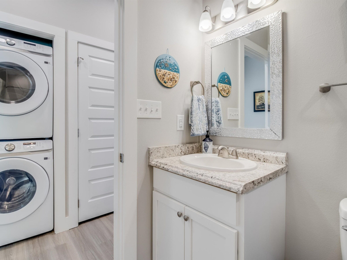 Bathroom 5, Nauta Mirage 2 Bedroom Home, Aransas