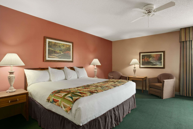 Bedroom 3, Baymont by Wyndham Sullivan, Franklin