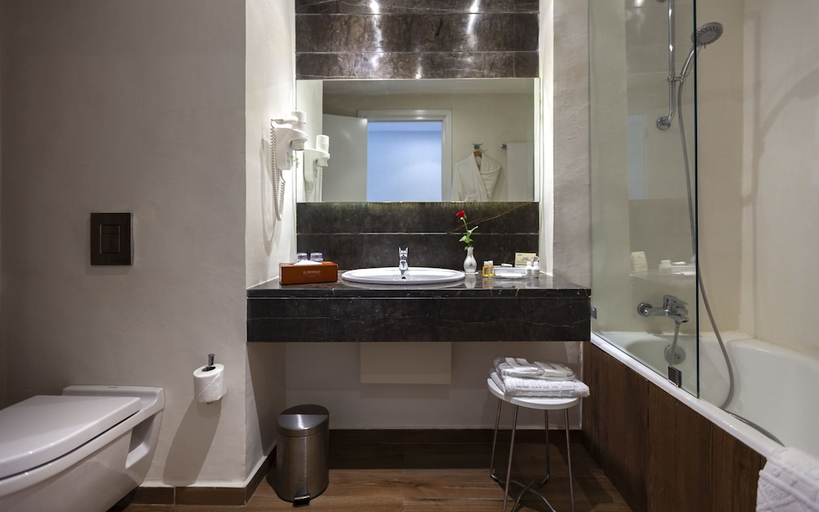 Bathroom 5, El Mouradi Gammarth, La Marsa