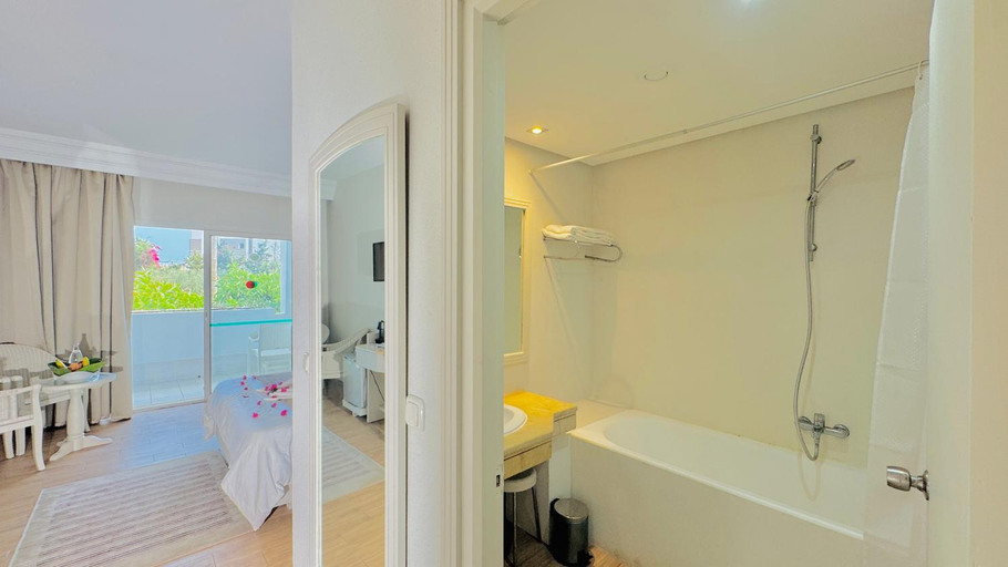 Bathroom 5, Hammamet Garden Resort & Spa, Hammamet