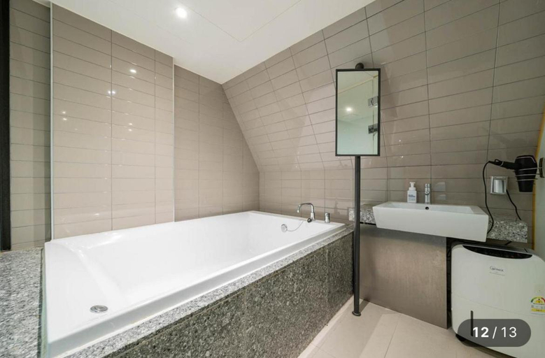 Bathroom 3, Cherry Hotel, Songpa