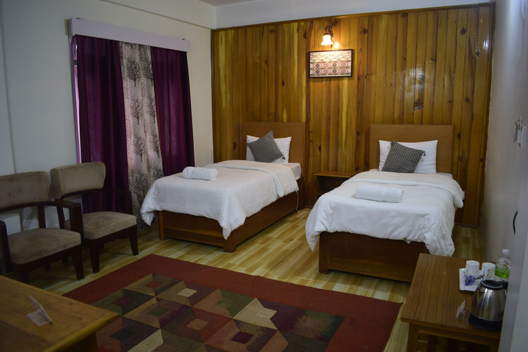 Bedroom 4, Hotel Elysium, West Kameng