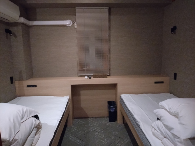 Bedroom 3, Capsule inn Osaka - Caters to Men, Osaka