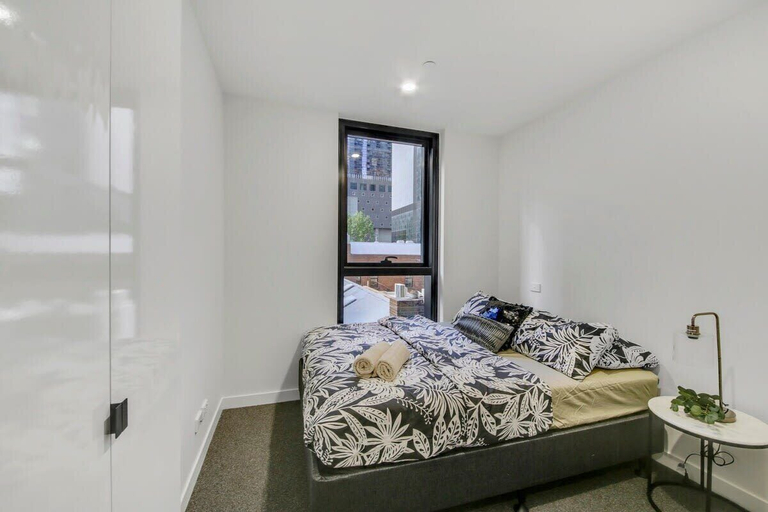 Interior 2, A Comfy 2BR Apt, 5-min Walk To Melbourne Central, Melbourne