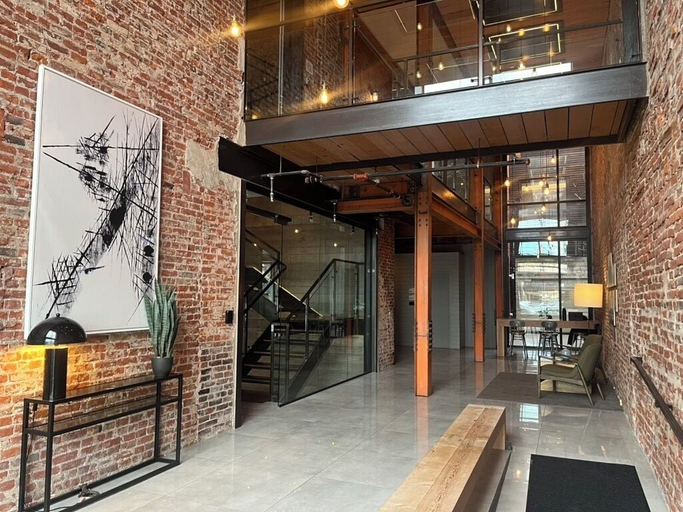 Lobby sitting area, Sosuite at The Queen - Queen Village, Philadelphia