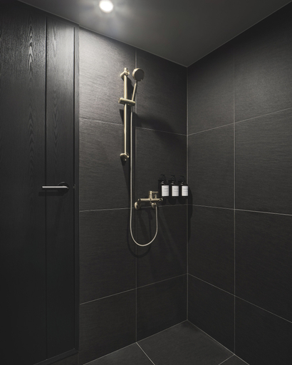 Bathroom 2, Guwol Hotel Jongno Ikseon, Jongno