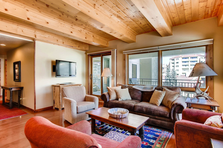 Living room, Recently Remodeled 2 Br Condo at the Plaza, Gunnison