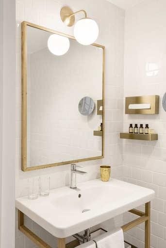 Bathroom 4, Hotel Midmost by Majestic Hotel Group, Barcelona