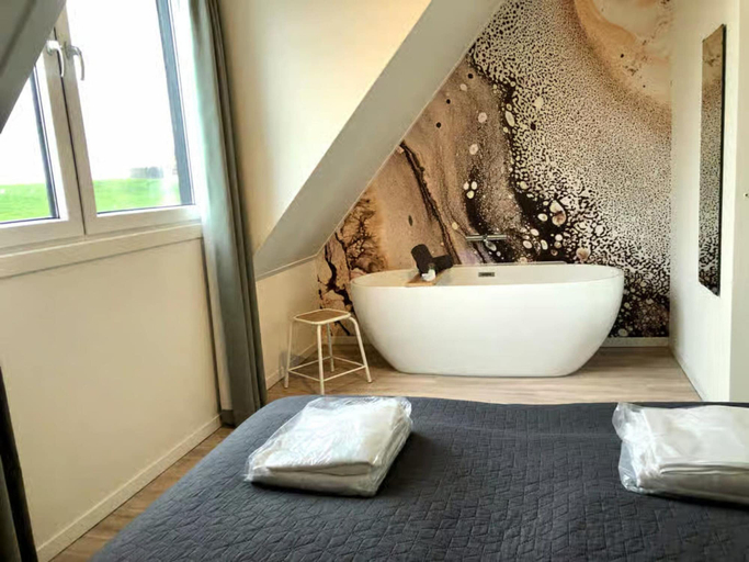 Room 3, Beautiful Lodge Parallel to the Shopping Street, Veere