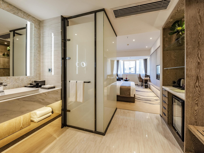 Bathroom 4, Mercure Panjin, Panjin