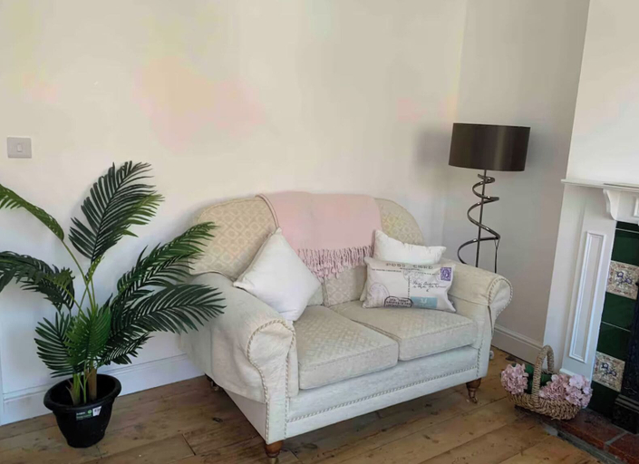 Living area 5, 3 Bed Victorian Home in Norwich Sleeps 6 - 8, Norfolk