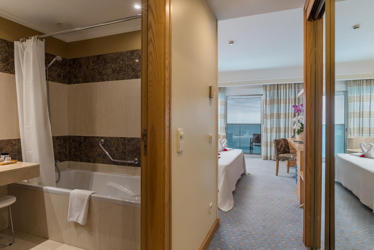 Others 3, Pestana Carlton Madeira, Funchal