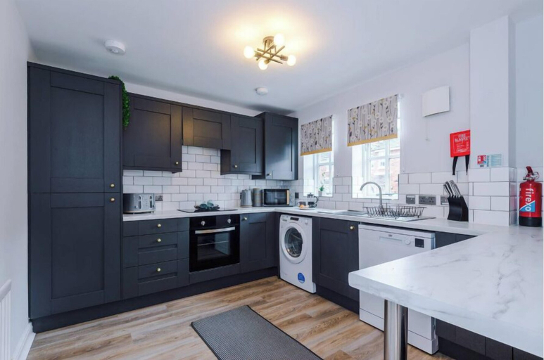Private kitchen 2, 25 The Heywoods Newton, Cheshire West and Chester