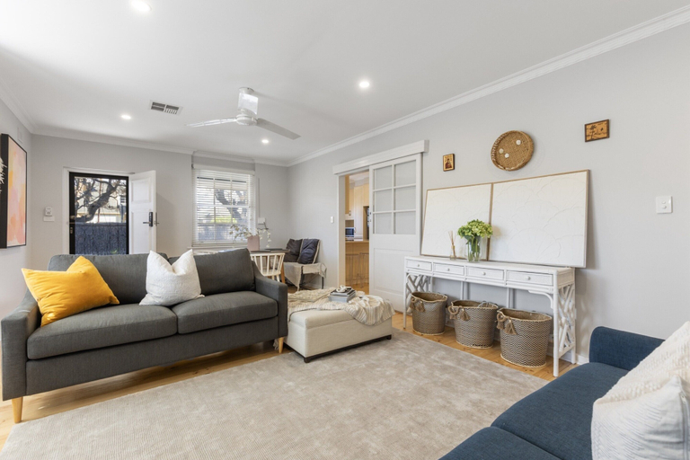 Living room 3, Beachside House With Garage and Outdoor Space, Adelaide