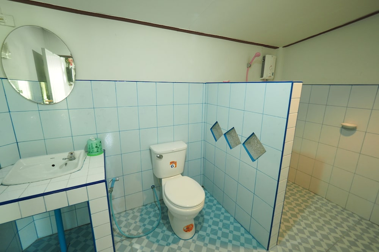 Bathroom 3, Baan Suanjarean Resort, Muang Samut Songkhram
