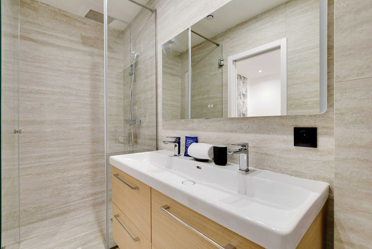 Bathroom 2, Charming Apartment - 1BR - 2P - Montreuil, Seine-Saint-Denis