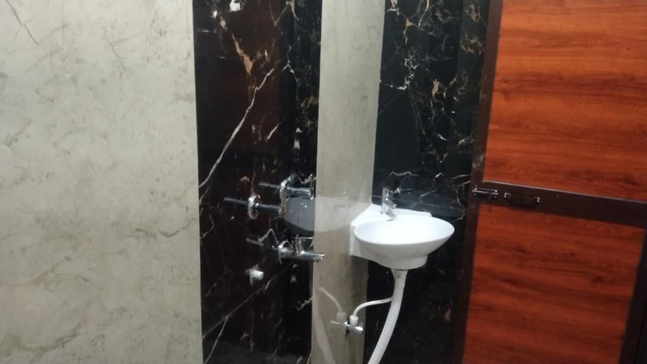 Bathroom 4, MANGAL DHAM DEOGHAR, Deoghar