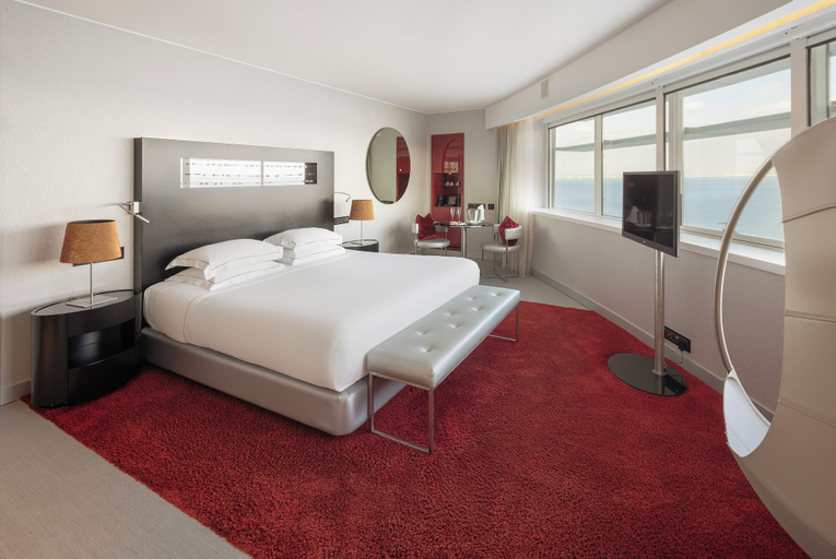 Bedroom 3, Myriad by SANA Hotels, Lisbon