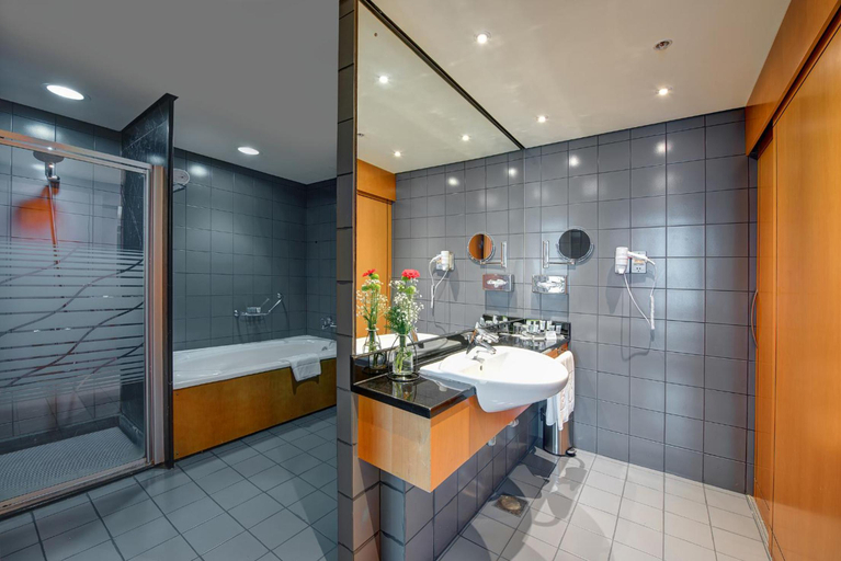 Bathroom 3, J5 Hotels Port Saeed Dubai, Dubai