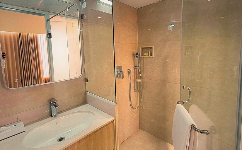 Bathroom, Biznotel By Pride Motera (Pure Veg), Gandhinagar