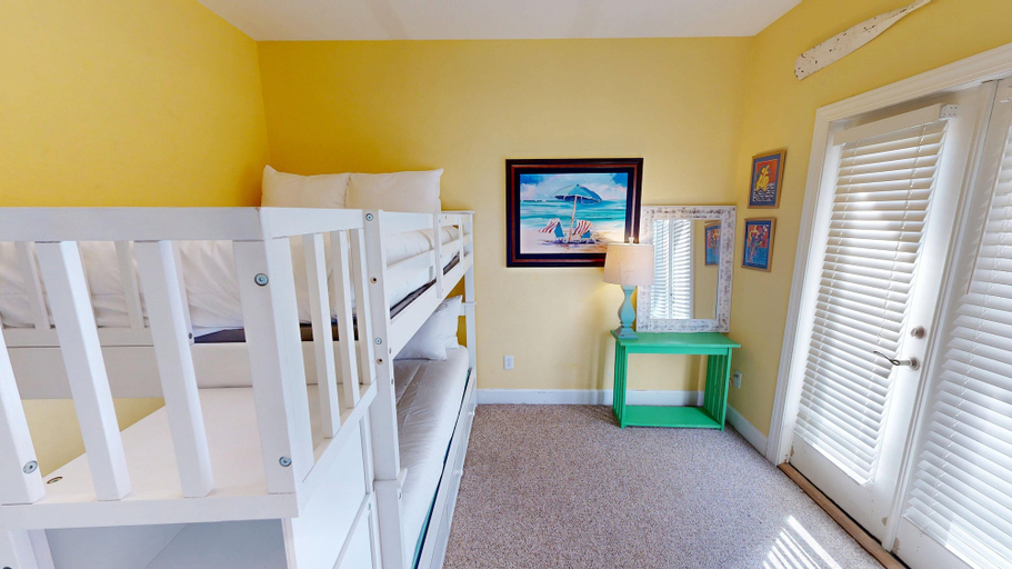 Room 4, Mango Tango 5 Bedroom Home, Okaloosa
