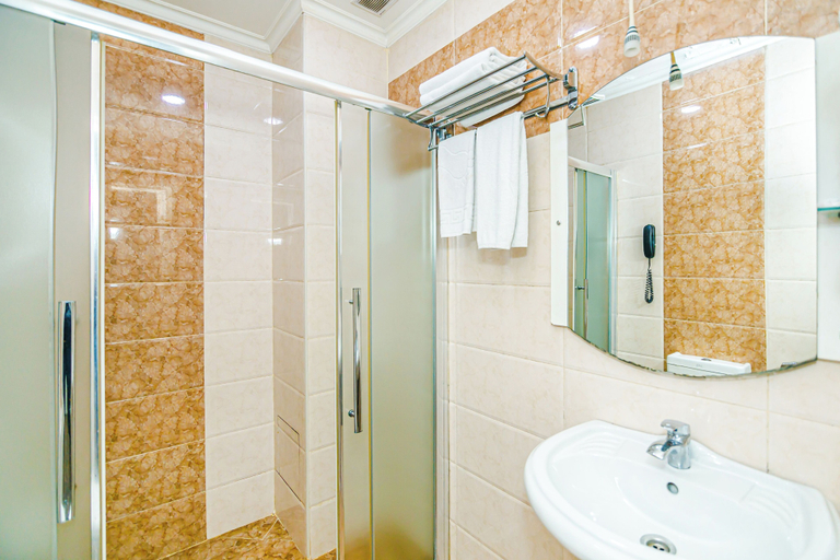 Bathroom 4, Maris Hotel Baku, Baku
