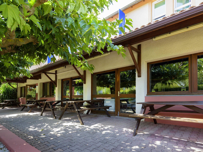 Exterior & Views 2, ibis budget Avignon Nord Le Pontet, Vaucluse