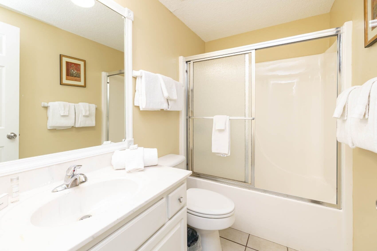 Bathroom 2, Phoenix X 1110 3 Bedroom Condo, Escambia