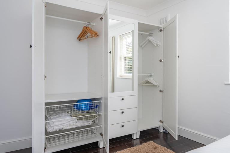 Room 2, Islington Charm 1BR Essex Road, London