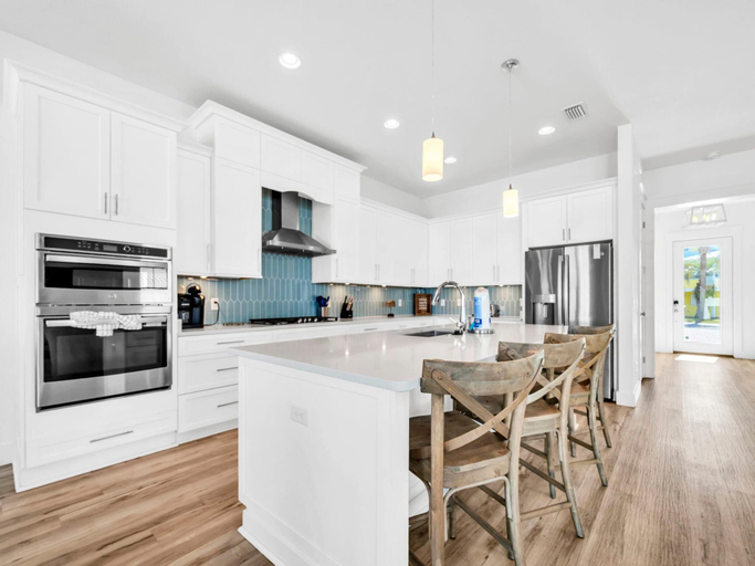 Private kitchen 5, Salty Blue, Bay