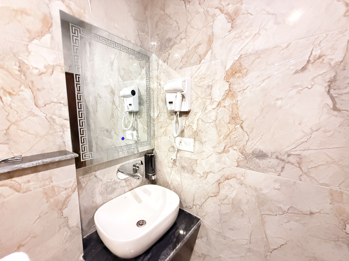 Bathroom amenities, The Prominence Hotel Greater Noida, Gautam Buddha Nagar