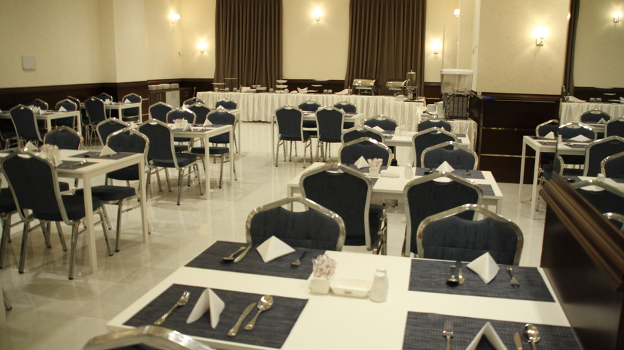 Food & Drinks 4, Big ben hotel suites , Wadi Essier