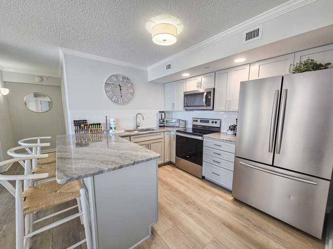 Private kitchen 3, 2106 Brighton 2 Bedroom Condo, Horry