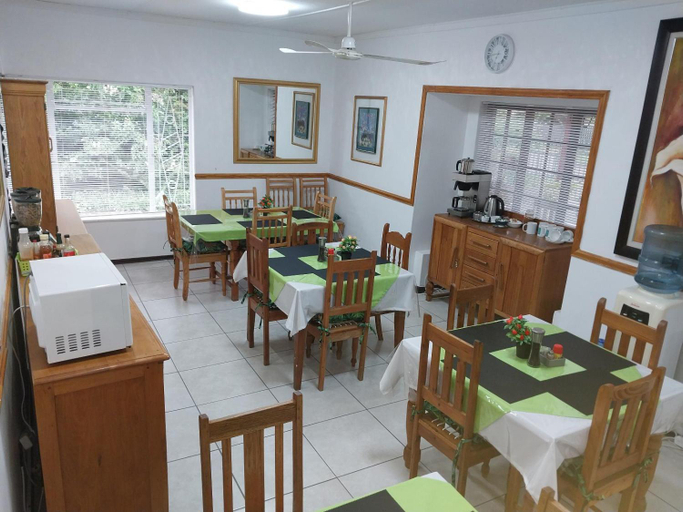 Food & Drinks 5, Lily Guesthouse, Mangaung