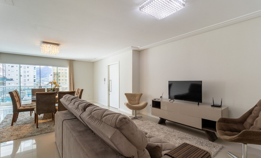 Living area, 3BR Balcony w/ BBQ 250m From Sea! Ggr0702, Itapema