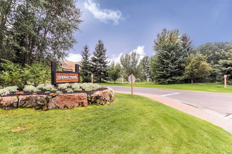 Exterior & Views 2, Snow Creek 1557 - Pool & Hot Tub + Ski-in/ski-out, Blaine