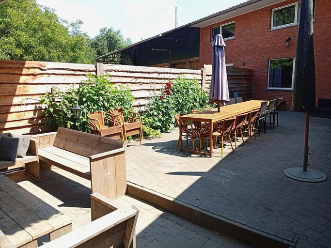 Garden 5, Single-storey Holiday Home in Heers, Limburg