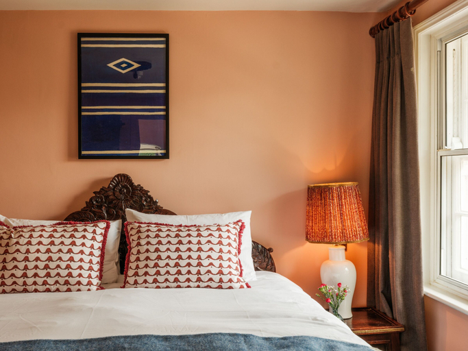 Bedroom 2, The Pembroke Arms, Wiltshire