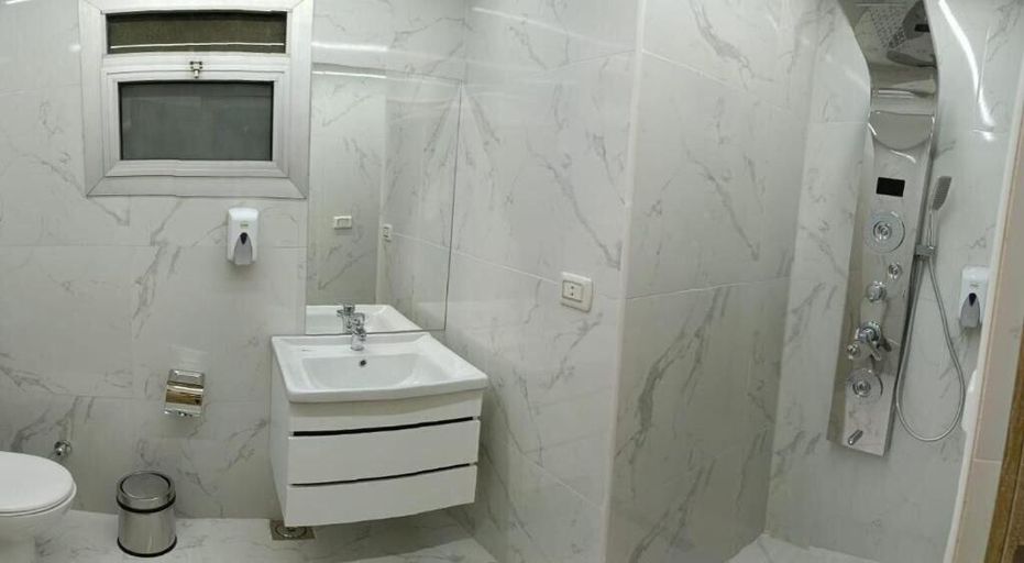 Bathroom 5, Atlas International Hotels, 'Abdin