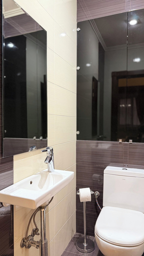 Bathroom 4, Deluxe 2-bedroom apartment by Sweet Home, Yerevan