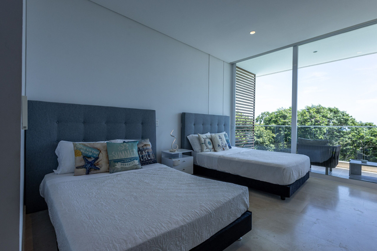 Room 3, Tropical Villa w Pool Dock Access, Cartagena de Indias