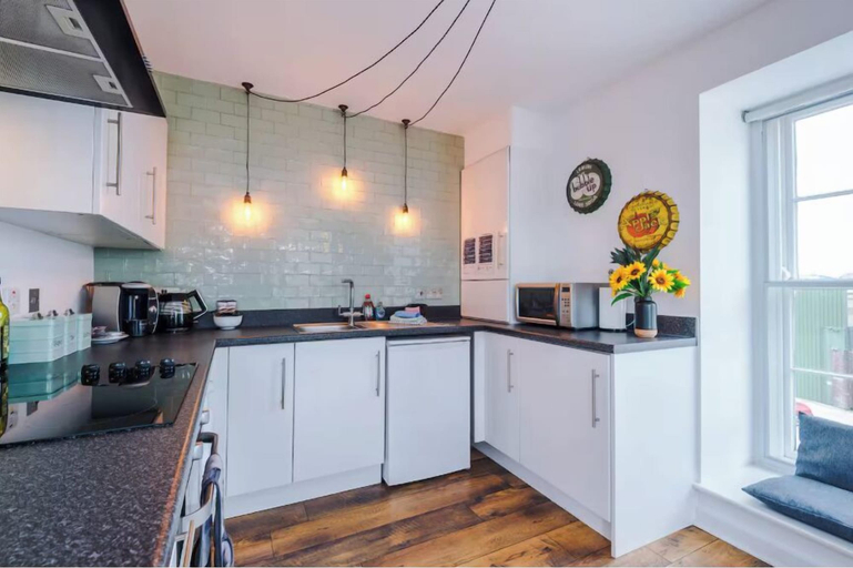 Private kitchen 4, Flat 17 The Old Post Office, Cheshire West and Chester