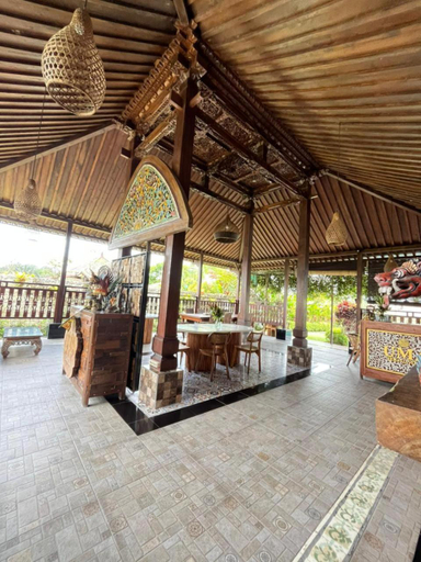 Food & Drinks 4, ディ ウマ セバツ, Gianyar