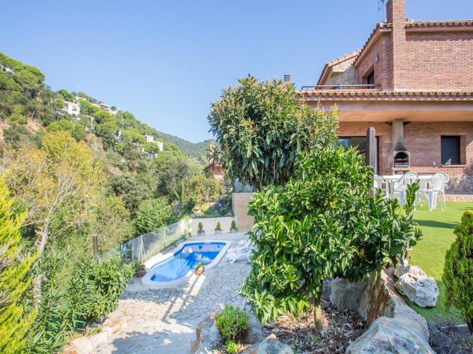 3, Villa on Costa Brava near Cala Canyelles Beach, Girona