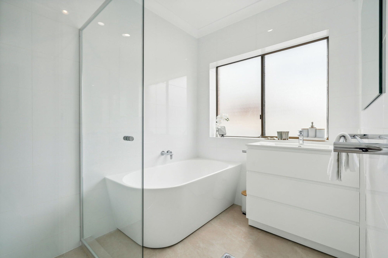 Bathroom 5, Coastal Luxury: 3-bed Townhouse 150m From Beach, Adelaide