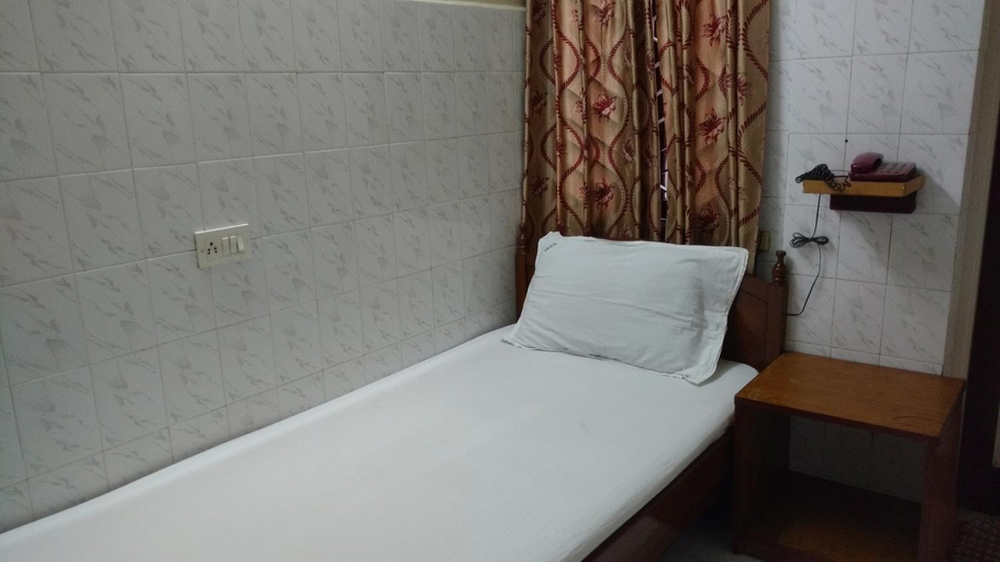 Bedroom 2, Thangam Balaji Guest House - Teynampet, Chennai