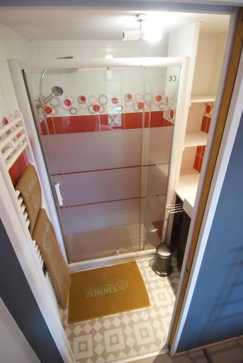 Bathroom 4, Gîte des 2 chênes, Rhône