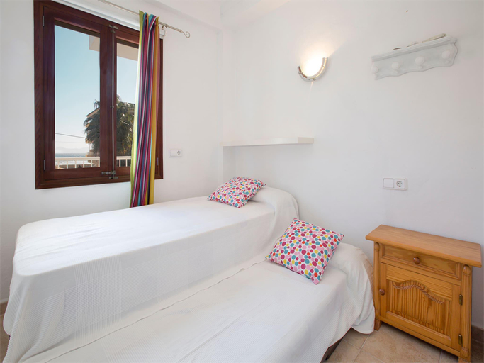 Bedroom 2, Can Miquelet - Apartment In Port Dalcudia, Baleares