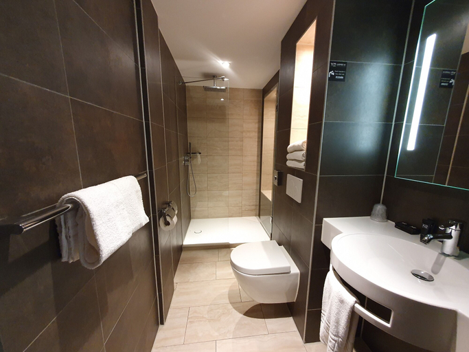 Bathroom 3, XO Hotels Infinity, Amsterdam